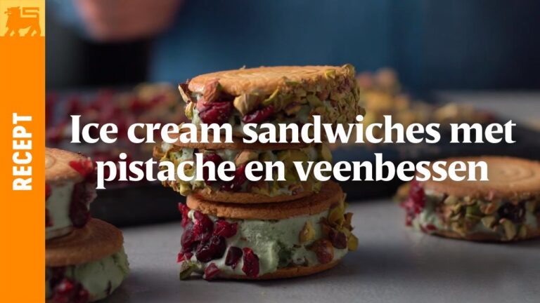 Ice cream sandwiches met pistache en veenbessen